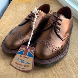 Dr. Martens Evelyn Bronze Oxfords🌟